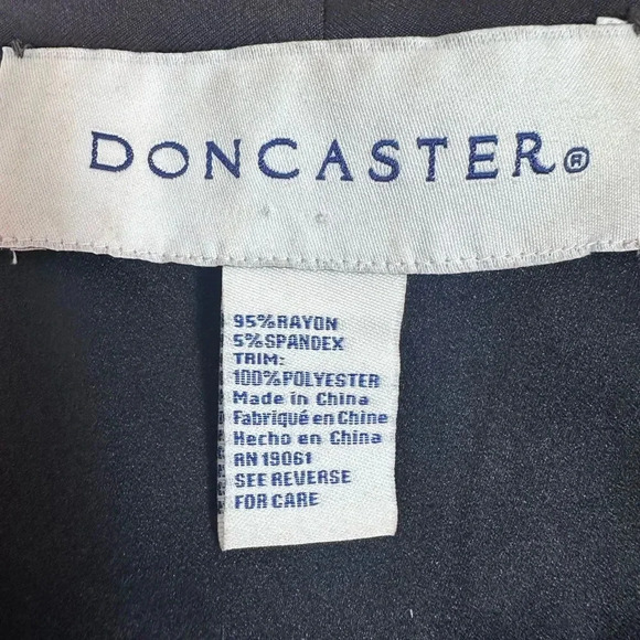 Doncaster dark brown open front jacket with accent shoulder trim size large - Picture 6 of 6